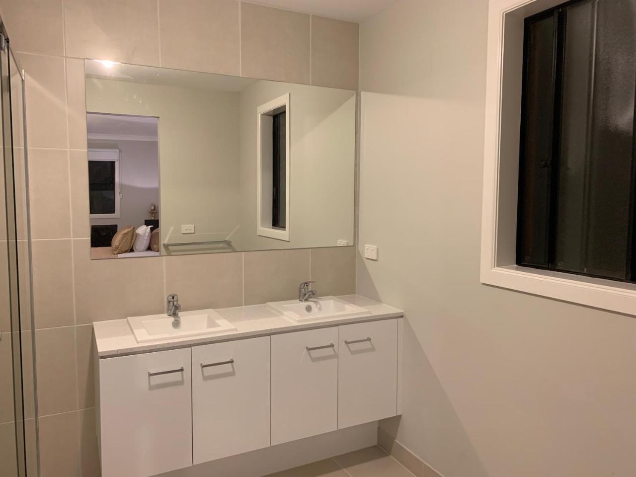 Apple House Truganina Apartment Ngoại thất bức ảnh