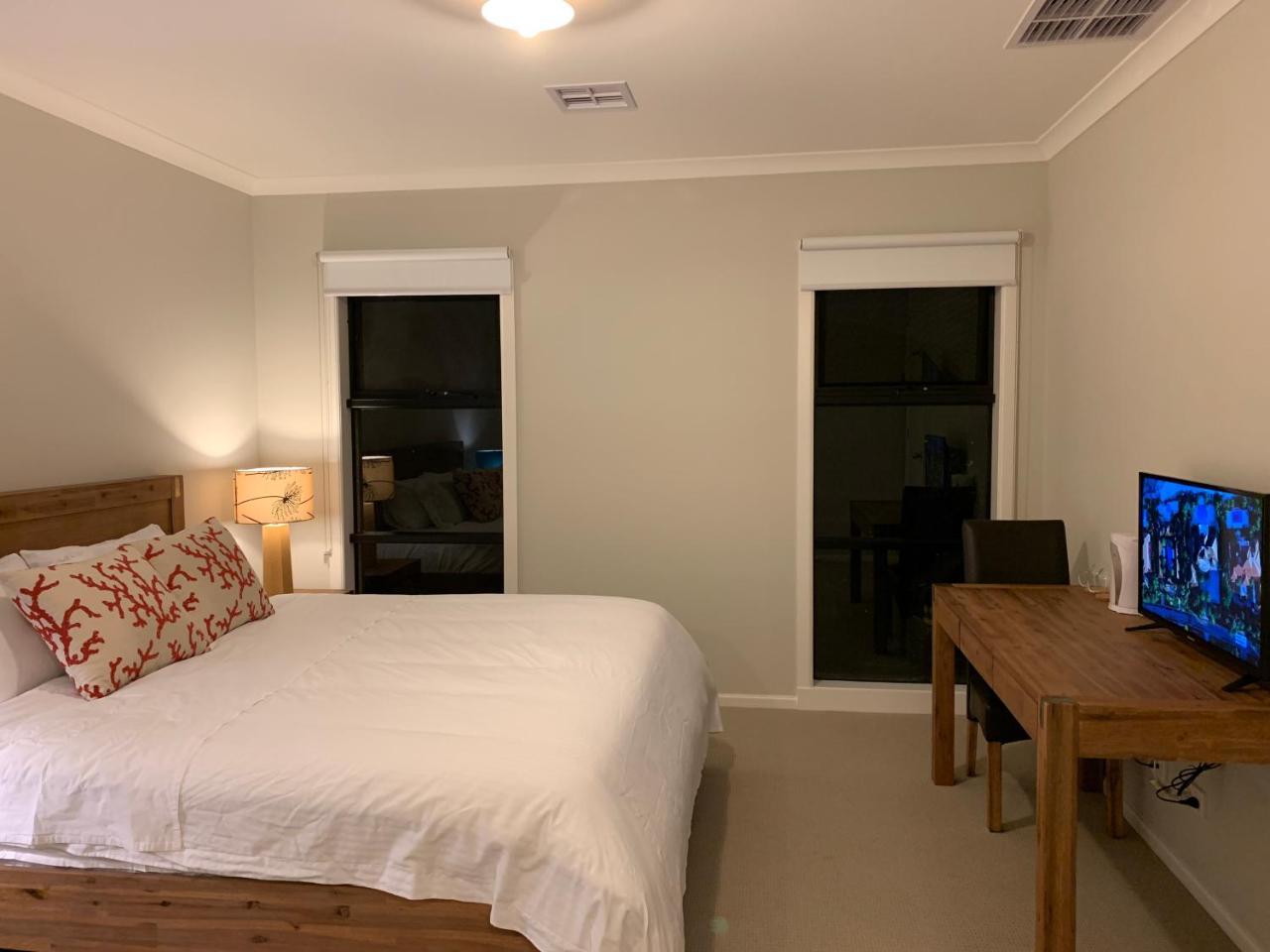 Apple House Truganina Apartment Ngoại thất bức ảnh