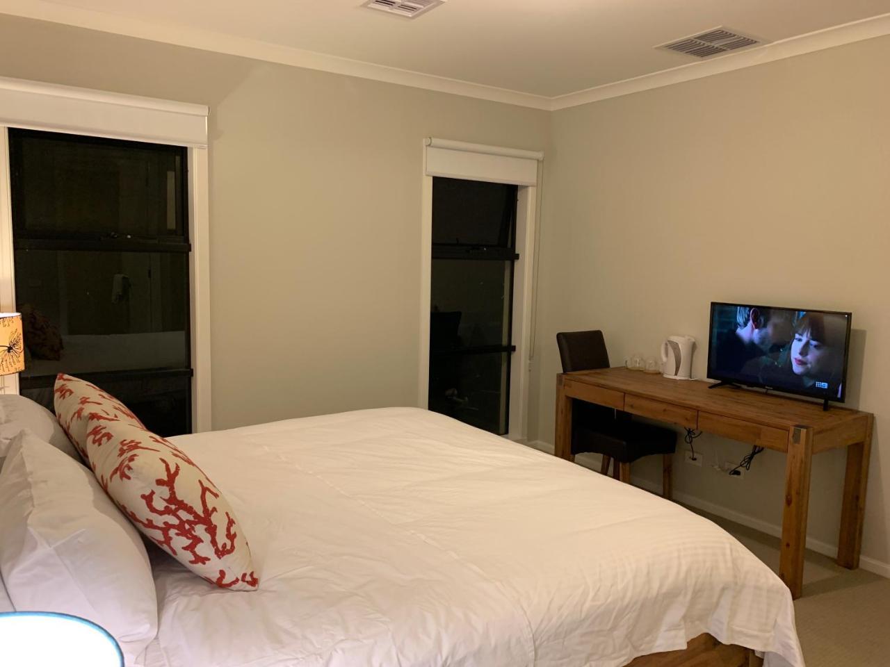 Apple House Truganina Apartment Ngoại thất bức ảnh